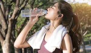 7 Cách uống nước